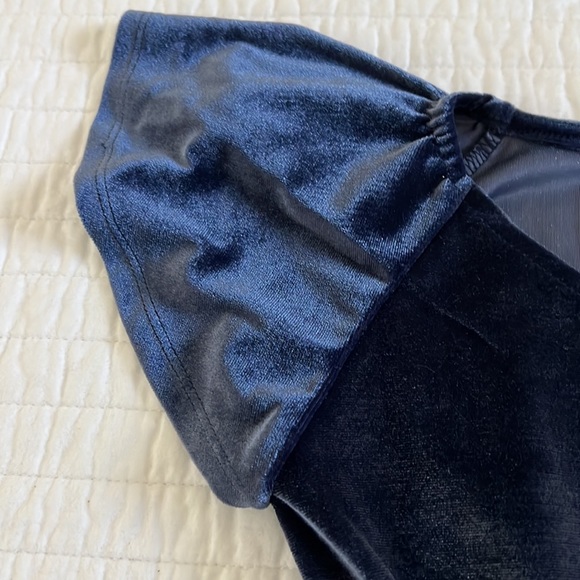 Old Navy Girls Navy Blue Velvet Romper - Picture 3 of 4